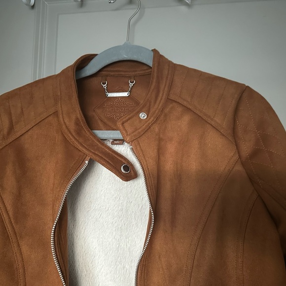 Jou Jou Jackets & Blazers - Faux suede tan. Interior lining.